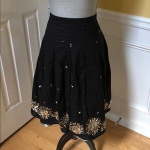 Black Sequin Designed Mid-length skirt